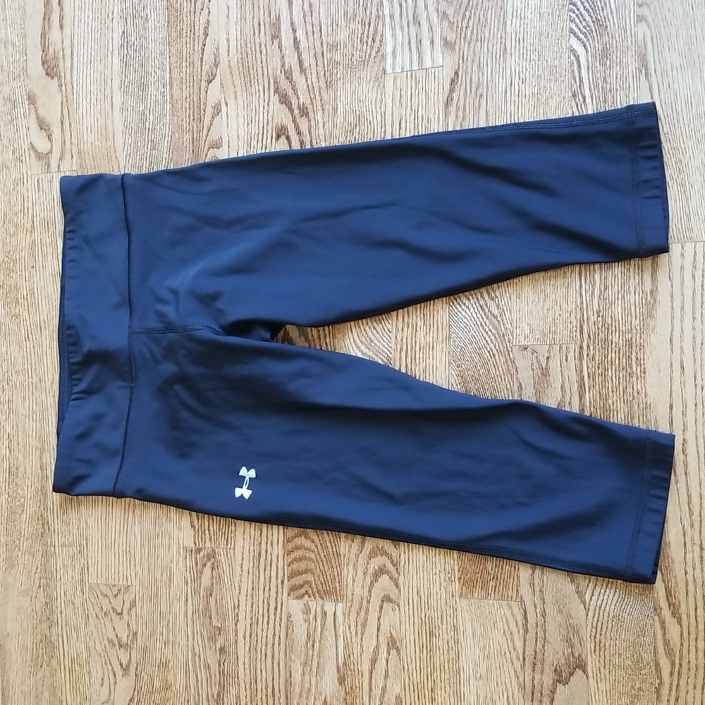 (M) Under Armour Youth Classic Black Cropped Leggings Athletic
